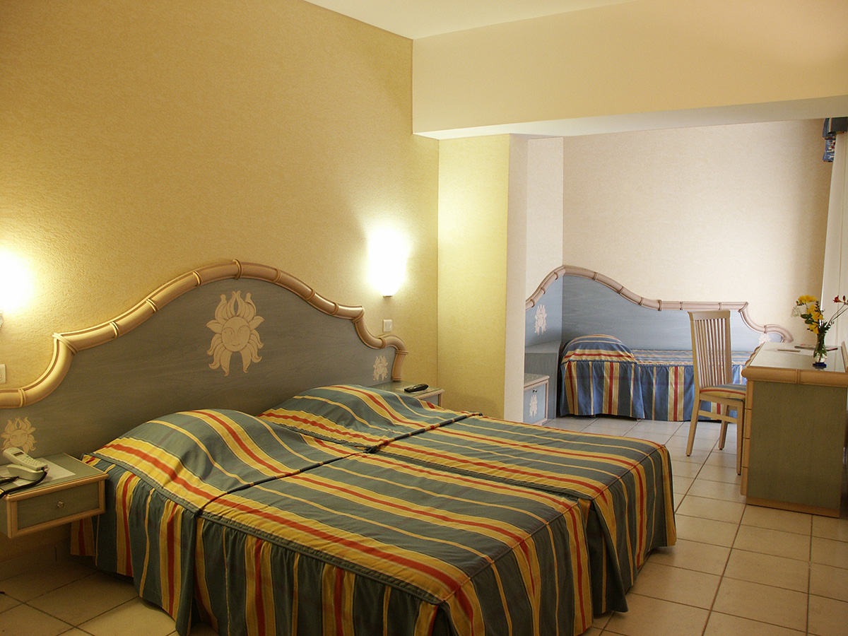 Chambres - Hotel FRANCA, Porto-Vecchio (3/3)